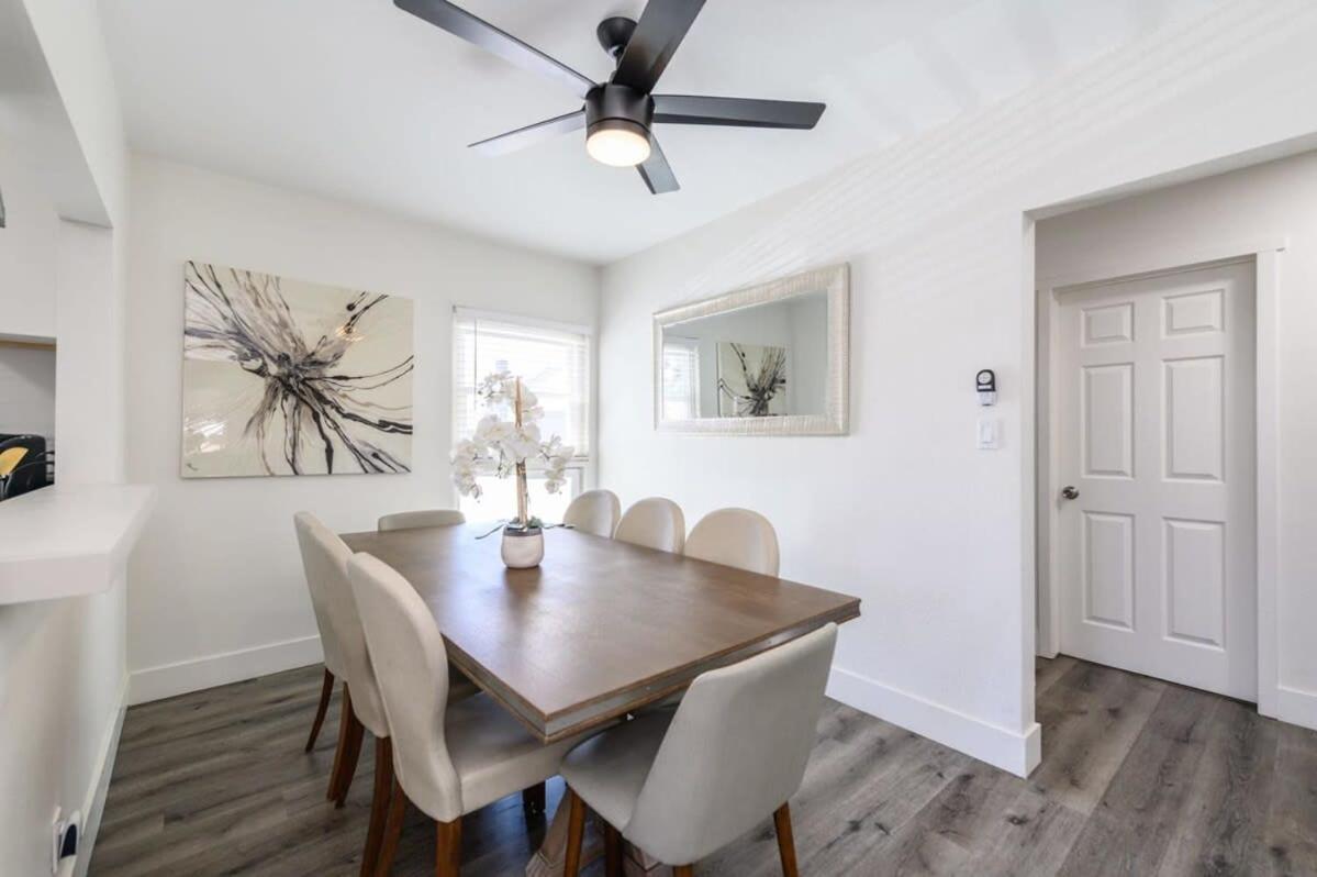 Spacious Disneyland 5 Bedroom 4 Bath House With Game Room อนาไฮม์ ภายนอก รูปภาพ