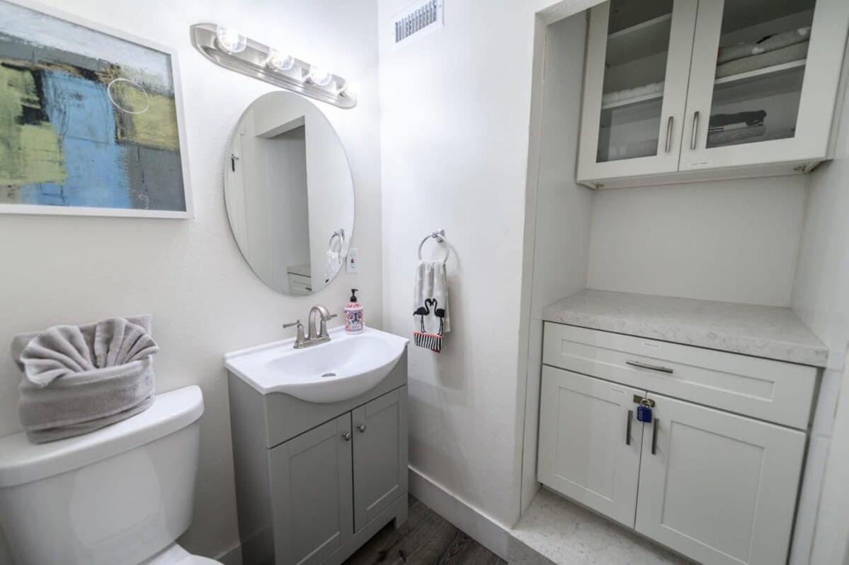 Spacious Disneyland 5 Bedroom 4 Bath House With Game Room อนาไฮม์ ภายนอก รูปภาพ
