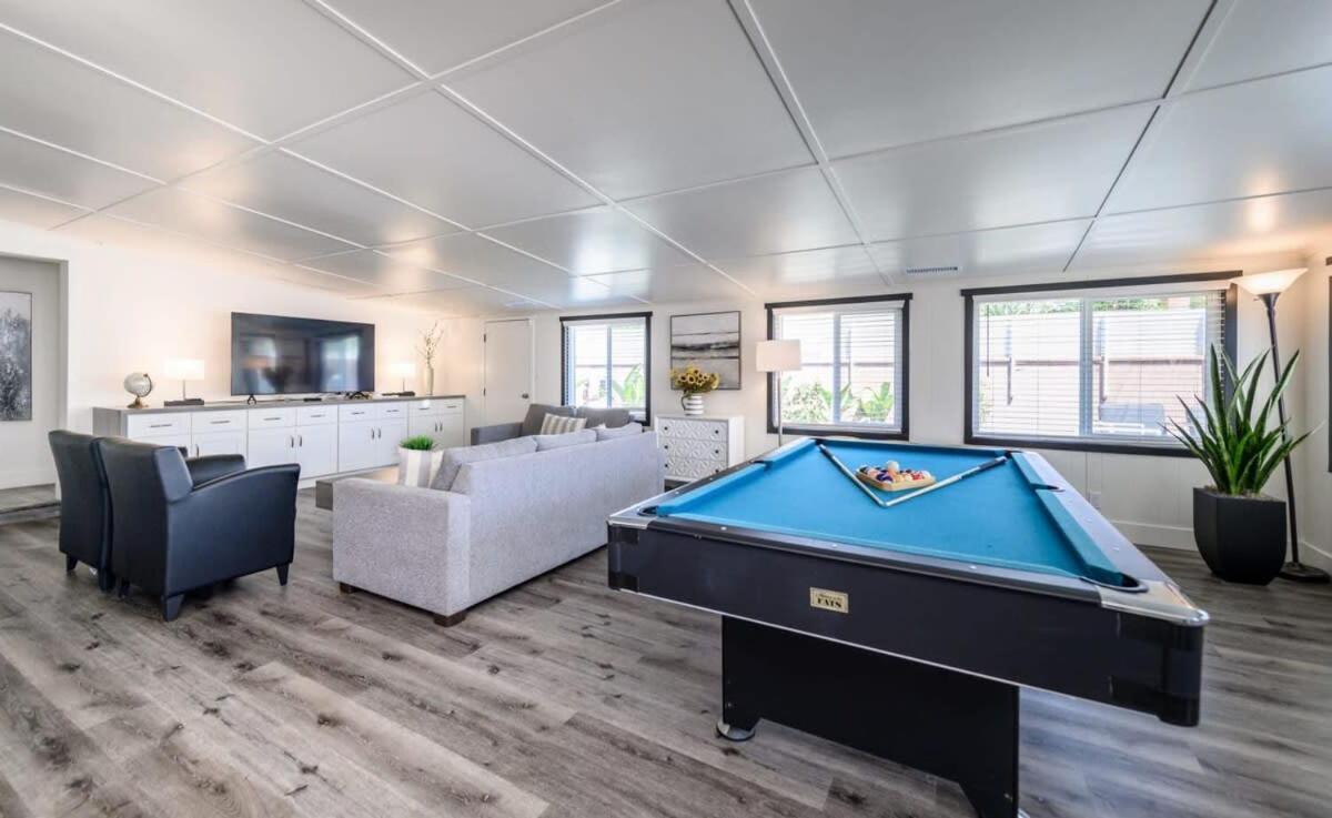 Spacious Disneyland 5 Bedroom 4 Bath House With Game Room อนาไฮม์ ภายนอก รูปภาพ